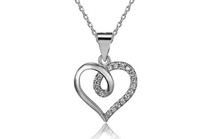 STŘÍBRNÝ PŘÍVĚSEK S ŘETÍZKEM KAMENY JSOU ZIRKONY